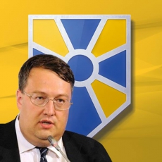 Советник главы МВД Украины пообещал наказывать за лайки в Facebook
